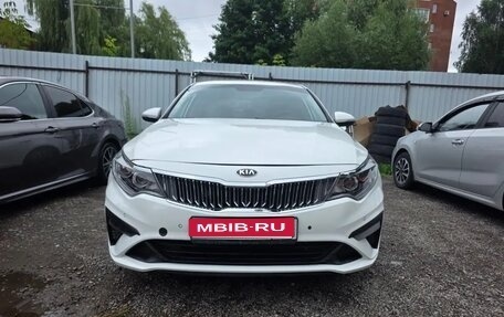 KIA Optima IV, 2019 год, 1 350 000 рублей, 1 фотография