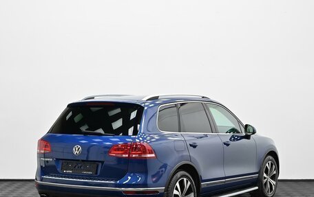 Volkswagen Touareg III, 2015 год, 2 099 000 рублей, 2 фотография