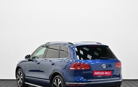 Volkswagen Touareg III, 2015 год, 2 099 000 рублей, 4 фотография