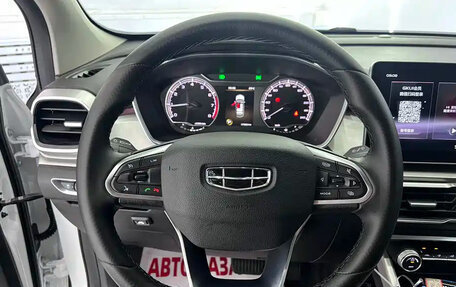 Geely Coolray I, 2022 год, 1 650 000 рублей, 10 фотография
