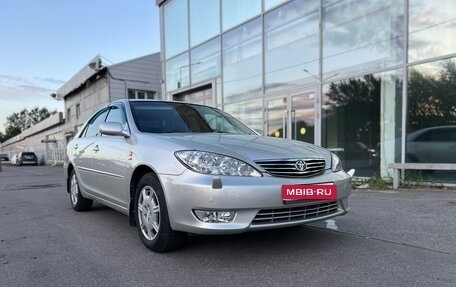 Toyota Camry V40, 2004 год, 890 000 рублей, 1 фотография