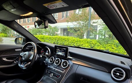 Mercedes-Benz C-Класс, 2015 год, 2 650 000 рублей, 31 фотография