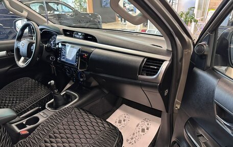 Toyota Hilux VIII, 2021 год, 4 999 900 рублей, 11 фотография