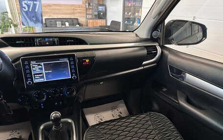 Toyota Hilux VIII, 2021 год, 4 999 900 рублей, 14 фотография