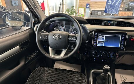 Toyota Hilux VIII, 2021 год, 4 999 900 рублей, 13 фотография