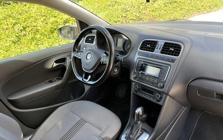 Volkswagen Polo VI (EU Market), 2016 год, 1 210 000 рублей, 17 фотография