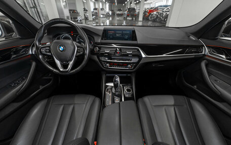 BMW 5 серия, 2018 год, 2 740 000 рублей, 8 фотография