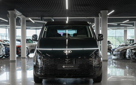 Hyundai Staria, 2024 год, 6 900 000 рублей, 3 фотография