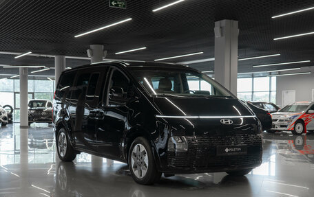 Hyundai Staria, 2024 год, 6 900 000 рублей, 2 фотография