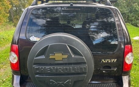 Chevrolet Niva I рестайлинг, 2011 год, 360 000 рублей, 3 фотография