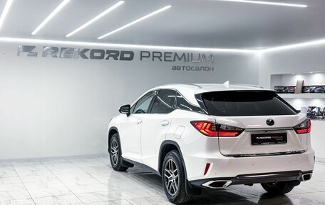 Lexus RX IV рестайлинг, 2017 год, 3 700 000 рублей, 29 фотография