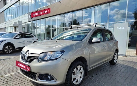 Renault Sandero II рестайлинг, 2015 год, 698 750 рублей, 3 фотография