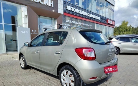 Renault Sandero II рестайлинг, 2015 год, 698 750 рублей, 17 фотография