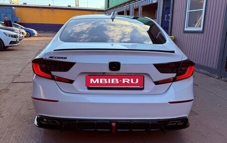 Honda Accord IX рестайлинг, 2019 год, 2 300 000 рублей, 17 фотография