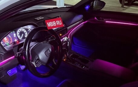 Honda Accord IX рестайлинг, 2019 год, 2 300 000 рублей, 13 фотография