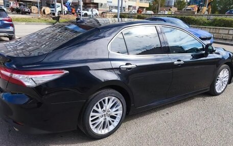Toyota Camry, 2019 год, 2 300 000 рублей, 10 фотография