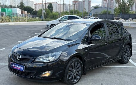 Opel Astra J, 2010 год, 620 000 рублей, 2 фотография