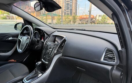 Opel Astra J, 2010 год, 620 000 рублей, 20 фотография