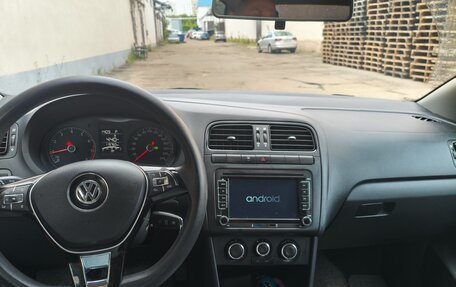Volkswagen Polo VI (EU Market), 2016 год, 950 000 рублей, 6 фотография