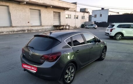 Opel Astra J, 2010 год, 650 000 рублей, 5 фотография