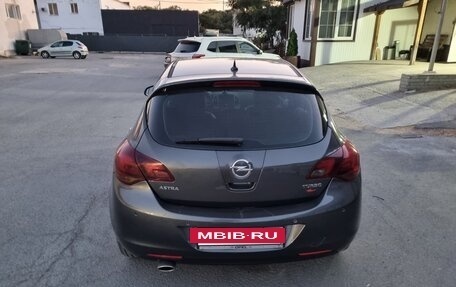 Opel Astra J, 2010 год, 650 000 рублей, 6 фотография
