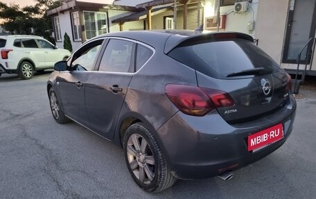 Opel Astra J, 2010 год, 650 000 рублей, 7 фотография