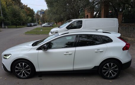 Volvo V40 Cross Country I, 2019 год, 2 050 000 рублей, 3 фотография