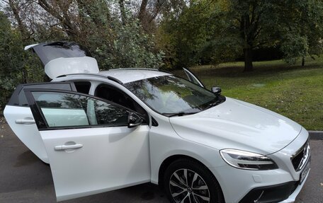 Volvo V40 Cross Country I, 2019 год, 2 050 000 рублей, 17 фотография