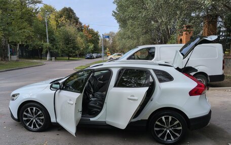 Volvo V40 Cross Country I, 2019 год, 2 050 000 рублей, 20 фотография