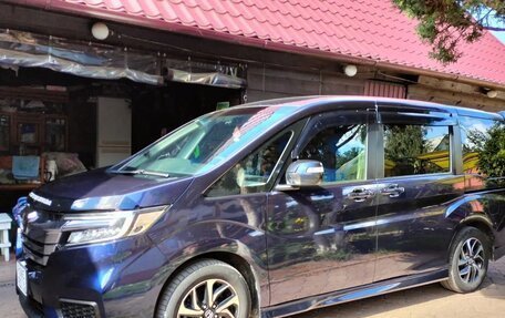 Honda Stepwgn IV, 2019 год, 2 350 000 рублей, 3 фотография