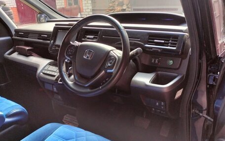Honda Stepwgn IV, 2019 год, 2 350 000 рублей, 9 фотография