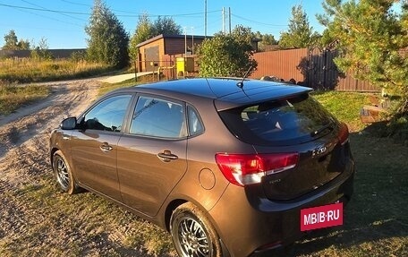 KIA Rio III рестайлинг, 2016 год, 725 000 рублей, 2 фотография