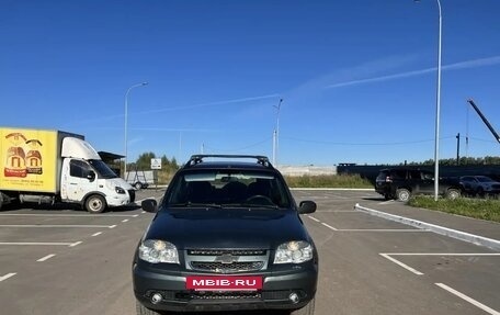 Chevrolet Niva I рестайлинг, 2011 год, 338 000 рублей, 2 фотография