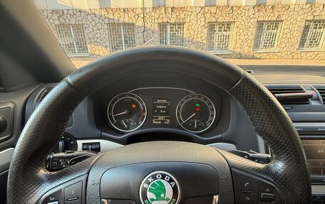 Skoda Octavia RS, 2011 год, 950 000 рублей, 9 фотография