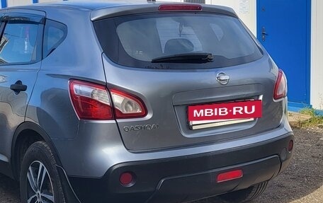 Nissan Qashqai, 2011 год, 650 000 рублей, 3 фотография