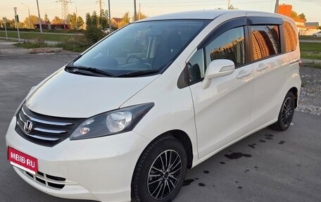 Honda Freed I, 2009 год, 990 000 рублей, 1 фотография