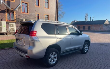 Toyota Land Cruiser Prado 150 рестайлинг 2, 2010 год, 2 490 000 рублей, 4 фотография