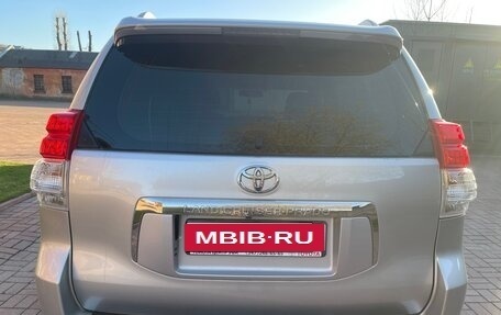 Toyota Land Cruiser Prado 150 рестайлинг 2, 2010 год, 2 490 000 рублей, 5 фотография