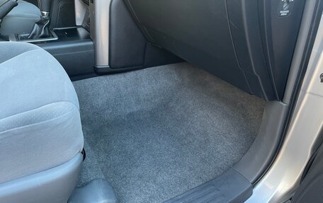 Toyota Land Cruiser Prado 150 рестайлинг 2, 2010 год, 2 490 000 рублей, 18 фотография