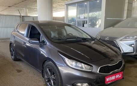 KIA cee'd III, 2015 год, 750 000 рублей, 2 фотография