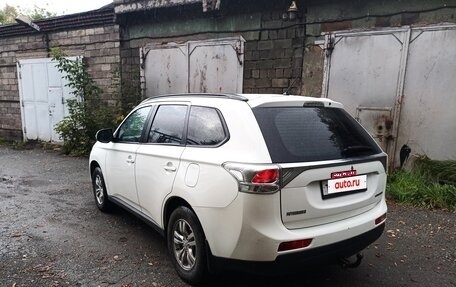 Mitsubishi Outlander III рестайлинг 3, 2012 год, 1 350 000 рублей, 5 фотография