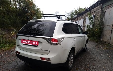 Mitsubishi Outlander III рестайлинг 3, 2012 год, 1 350 000 рублей, 3 фотография