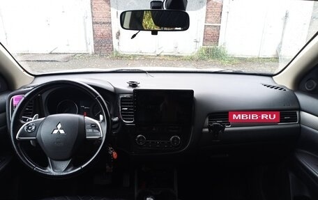 Mitsubishi Outlander III рестайлинг 3, 2012 год, 1 350 000 рублей, 7 фотография