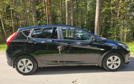 Hyundai Solaris II рестайлинг, 2016 год, 850 000 рублей, 3 фотография