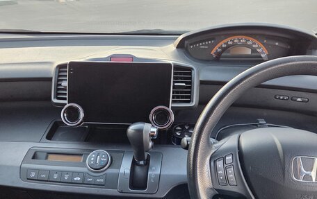 Honda Freed I, 2009 год, 990 000 рублей, 11 фотография