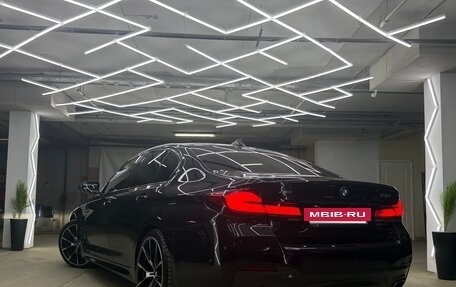 BMW 5 серия, 2020 год, 4 900 000 рублей, 2 фотография