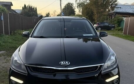 KIA Rio IV, 2018 год, 1 300 000 рублей, 1 фотография