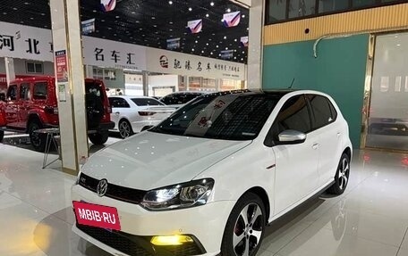 Volkswagen Polo GTI V рестайлинг, 2016 год, 1 575 000 рублей, 2 фотография