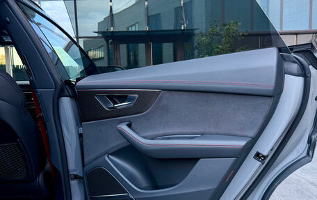 Audi Q8 I, 2023 год, 13 000 000 рублей, 23 фотография