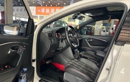 Volkswagen Polo GTI V рестайлинг, 2016 год, 1 575 000 рублей, 8 фотография